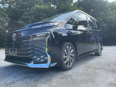 Toyota  Voxy