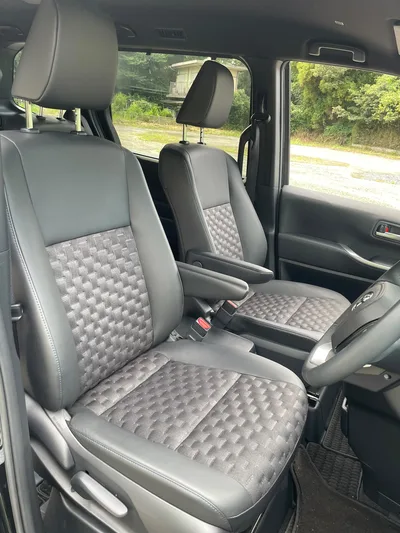 Toyota  Voxy